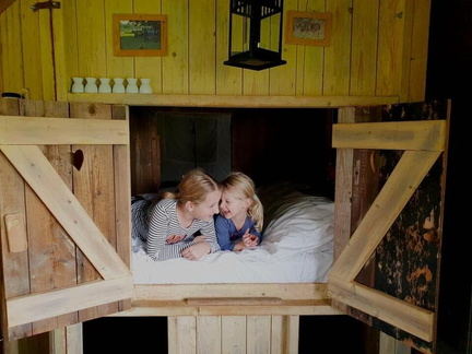 cabane avec personne 